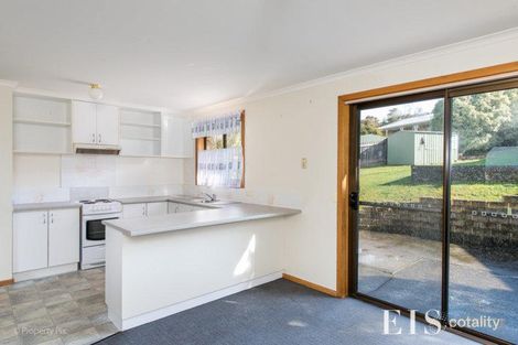 Property photo of 3/27 Willowbend Road Kingston TAS 7050