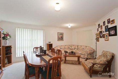 Property photo of 8 Sweetapple Crescent Centenary Heights QLD 4350
