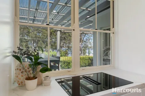 Property photo of 144 Coal Point Road Coal Point NSW 2283