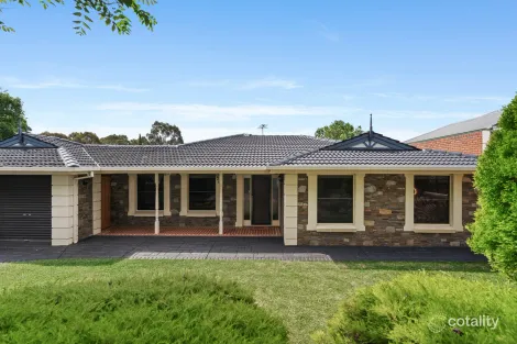 4 Chelmsford Ave, Wynn Vale, SA 5127