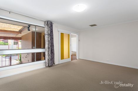 Property photo of 1 Chaucer Crescent Bundoora VIC 3083