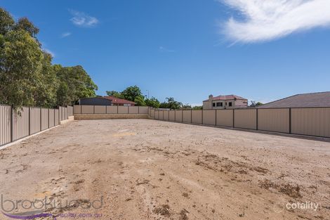 Property photo of 7 Timaru Place Greenmount WA 6056