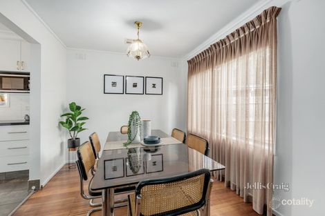 Property photo of 2 Kerferd Road Glen Waverley VIC 3150