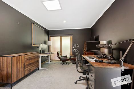 Property photo of 9 Felicity Court Narre Warren VIC 3805