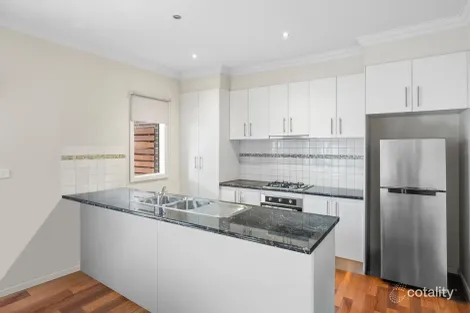 Property photo of 2/64 George Street St Albans VIC 3021