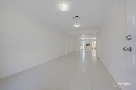 Property photo of 3 Injune Circuit Calamvale QLD 4116
