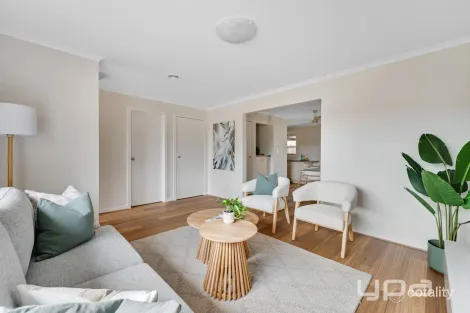 Property photo of 2/50 Rokewood Crescent Meadow Heights VIC 3048