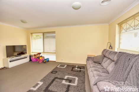 Property photo of 13 Sennet Lane Warnbro WA 6169