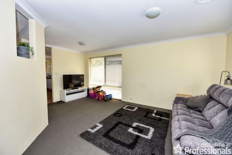 Property photo of 13 Sennet Lane Warnbro WA 6169