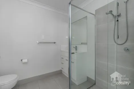 Property photo of 2/9 Boyce Street Margate QLD 4019