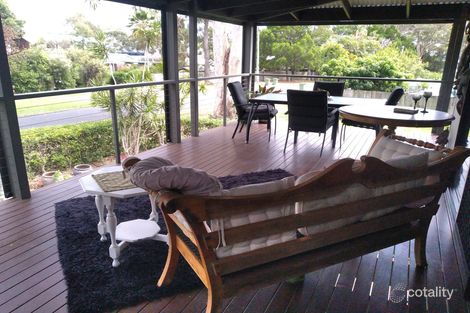 Property photo of 76 Coondooroopa Drive Macleay Island QLD 4184