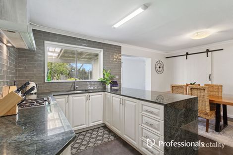 Property photo of 15 Phillip Grove Kalamunda WA 6076