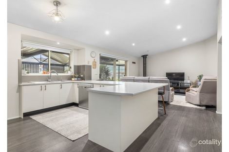 Property photo of 8 Mortlock Close Lithgow NSW 2790
