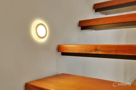 Property photo of 6A Maria Place Eastwood VIC 3875