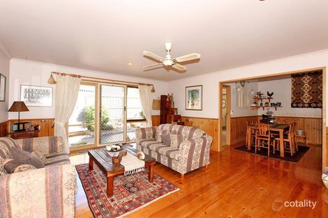 Property photo of 8 Lakeside Crescent Croydon Hills VIC 3136
