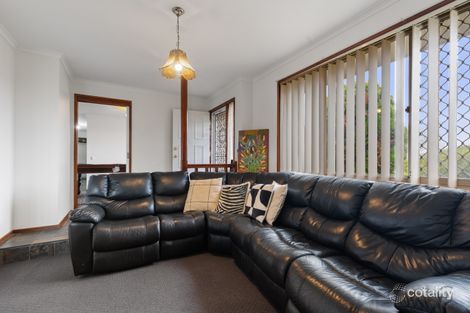 Property photo of 17 Doulton Drive Trott Park SA 5158
