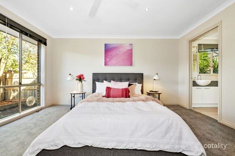 Property photo of 2/15 Mindara Avenue Rowville VIC 3178