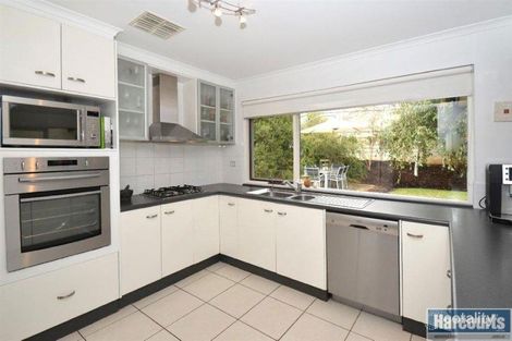 Property photo of 12 Heatherwood Drive Aberfoyle Park SA 5159