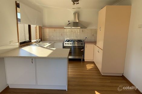 Property photo of 13 Garryowen Crescent Narre Warren VIC 3805