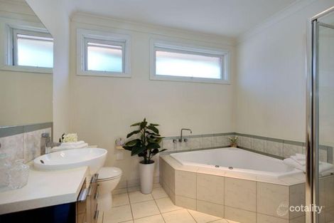 Property photo of 30 Highland Boulevard Ringwood VIC 3134