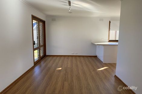 Property photo of 13 Garryowen Crescent Narre Warren VIC 3805