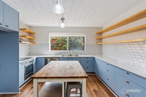 2/8 Robinson St, Coorparoo, QLD 4151