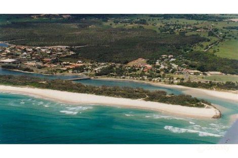 22 Victoria Ave, Pottsville, NSW 2489