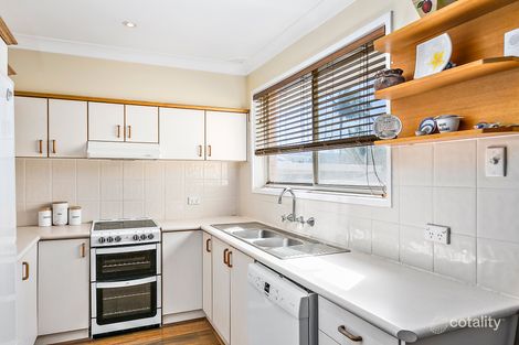 Property photo of 21 Saville Road Dapto NSW 2530