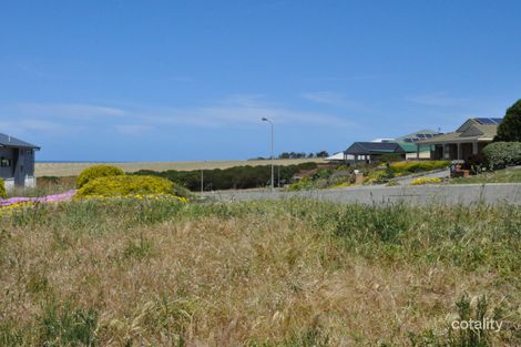 18 Rosemary Ct, Encounter Bay, SA 5211