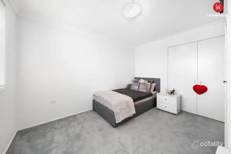 Property photo of 17 Richmond Crescent Cecil Hills NSW 2171