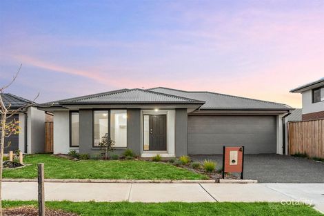 Property photo of 4 Dandy Drive Cranbourne South VIC 3977