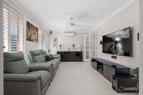 Property photo of 17 Brownlow Place Ambarvale NSW 2560