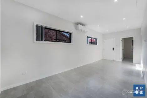 Property photo of 18 Gundagai Crescent Wakeley NSW 2176