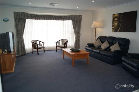 Property photo of 106 Casey Drive Hunterview NSW 2330