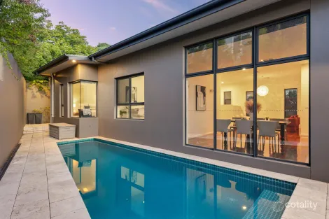 Property photo of 24 Fergusson Crescent Deakin ACT 2600