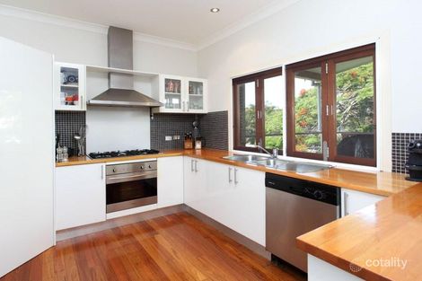 Property photo of 50 Moreton Avenue Wynnum QLD 4178