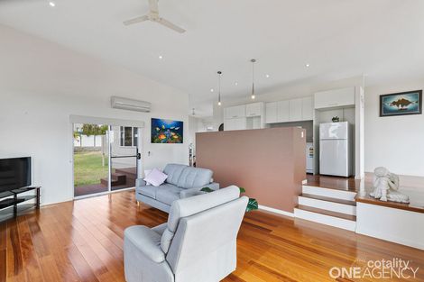 Property photo of 7 Horizon Court Nikenbah QLD 4655