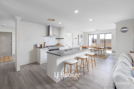 Property photo of 58 Crystal Bend Dalyellup WA 6230