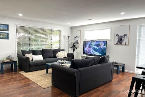 Property photo of 31 Oakwood Way Catalina NSW 2536