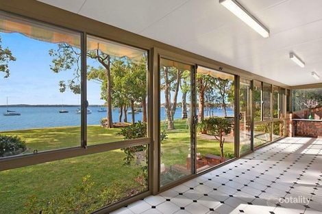 Property photo of 77 Kullaroo Road Summerland Point NSW 2259