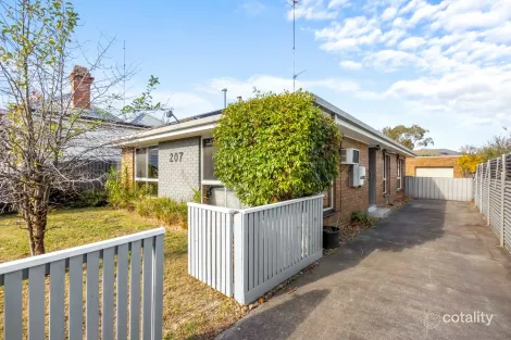 207 Brougham St, Soldiers Hill, VIC 3350