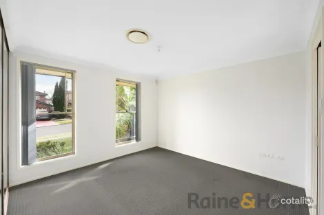 Property photo of 17 Pendlebury Place Abbotsbury NSW 2176