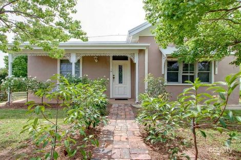 19 Inglis St, Lake Albert, NSW 2650