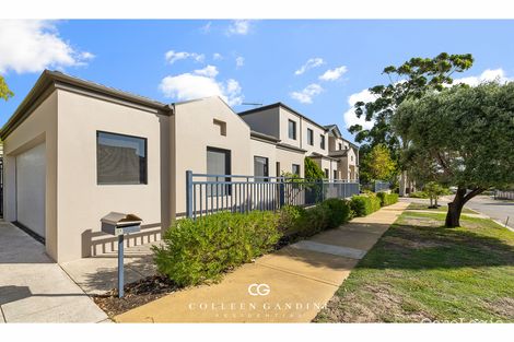 Property photo of 21 Crowley Vista Salter Point WA 6152