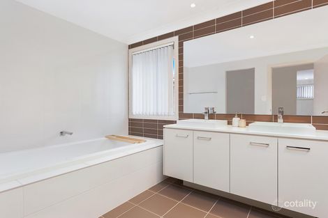 Property photo of 31 Eber Avenue Elizabeth Hills NSW 2171