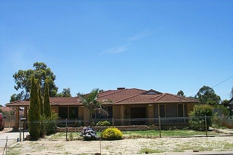 25 Sapling Way, Camillo, WA 6111