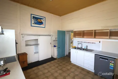Property photo of 225 Meade Street Glen Innes NSW 2370