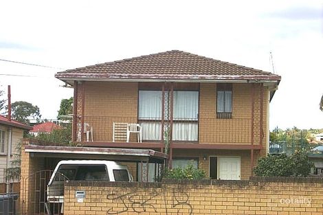 Property photo of 18 Vera Street Greenslopes QLD 4120
