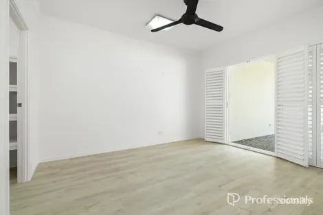 Property photo of 2/8 Mercer Avenue Kedron QLD 4031