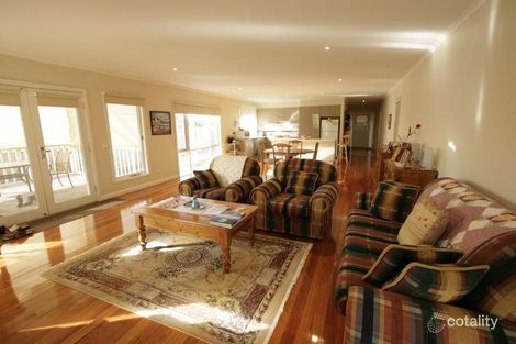 Property photo of 1 Martin Place Kyneton VIC 3444
